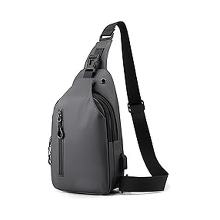 【65%OFF】【980円】 Fancy Forest 防水素材 USB充電ポート iPad収納可能 多層収納 ボディバッグ